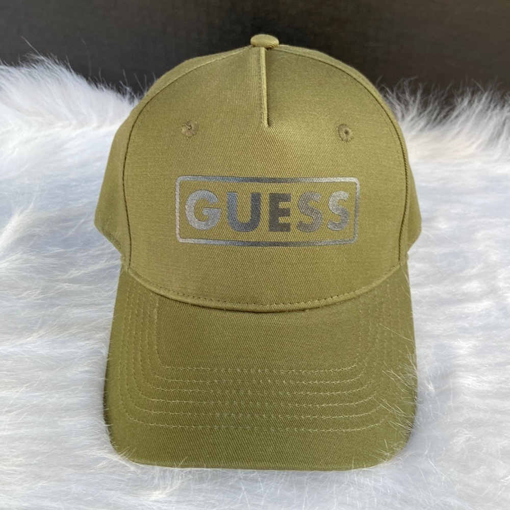 New GUESS Women’s Hat